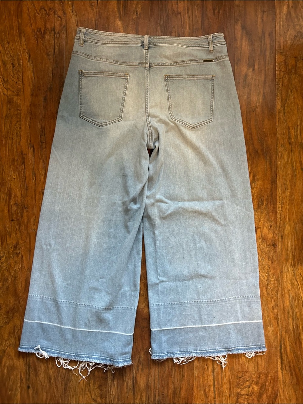 Light Blue Wide Leg Distressed Jeans Culottes with Frayed Hem - Picture 11 of 13